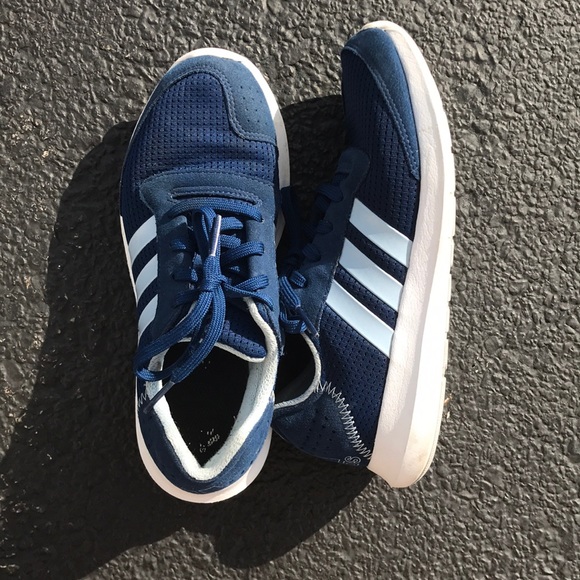 adidas cloudfoam light blue